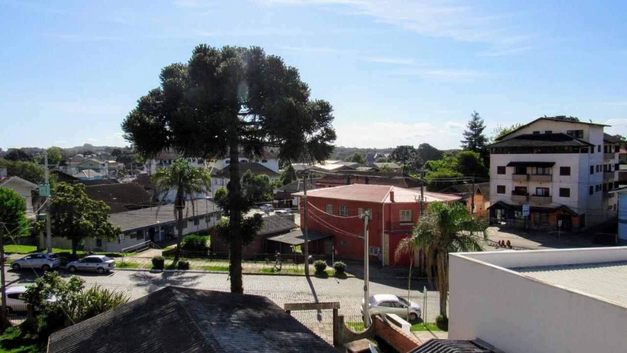 Appartement Residencial Dona Virginia Centro à Canela Extérieur photo
